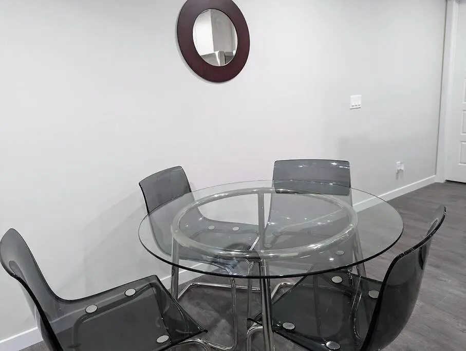 דירה YYC The Fruitful Vineyard- A Beautiful 2 Bed Suite