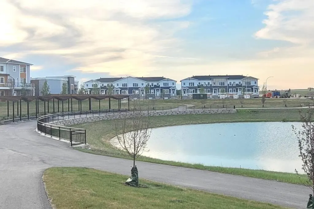 דירה YYC The Fruitful Vineyard- A Beautiful 2 Bed Suite