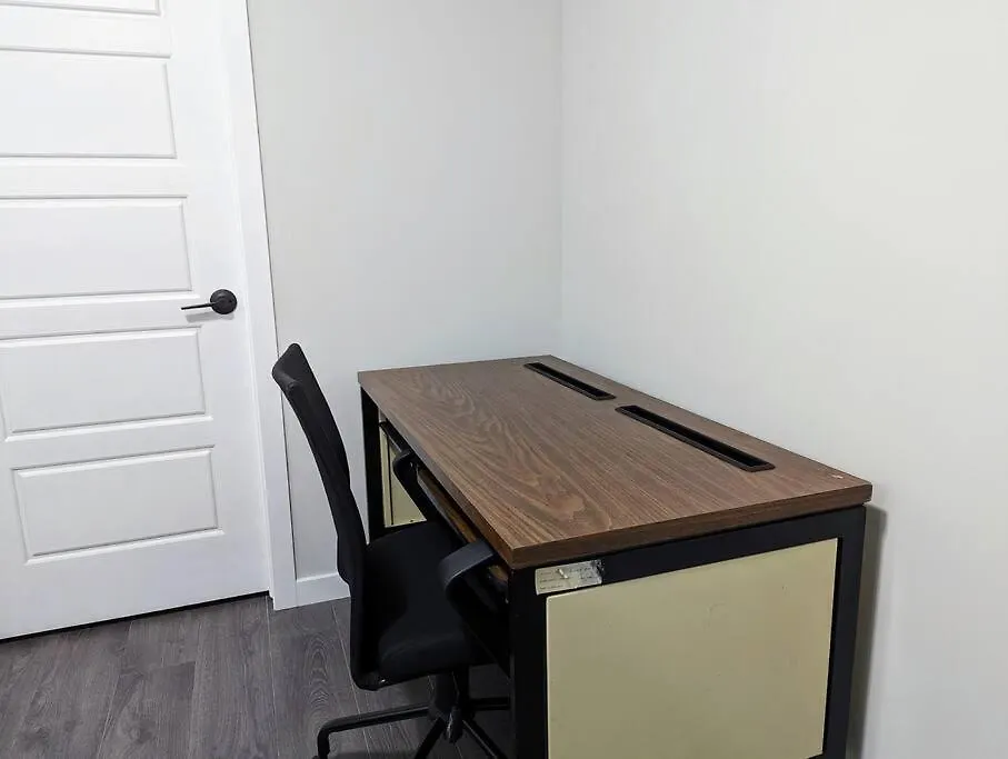YYC The Fruitful Vineyard- A Beautiful 2 Bed Suite דירה